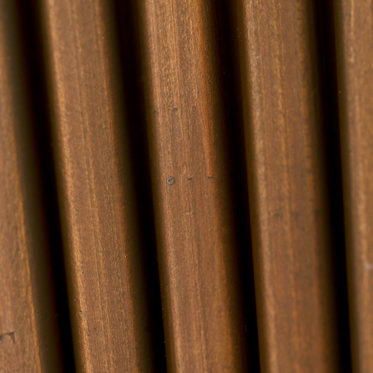 Blackwing Volume 21 pencils zoomed in on barrel to show finish and stain color